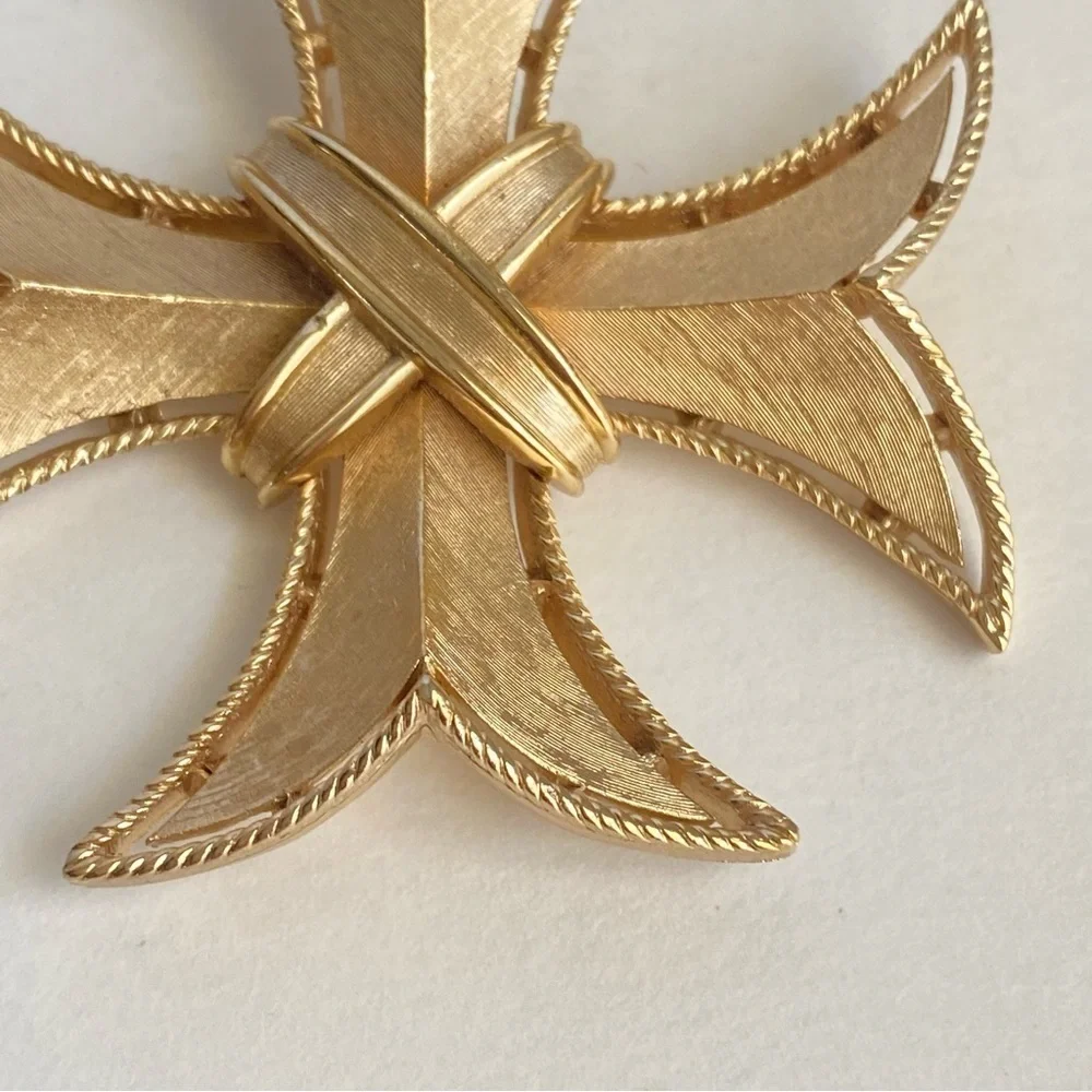 Crown Trifari Maltese Cross Brooch Textured Gold Tone Estate Piece 1960s Vintage
